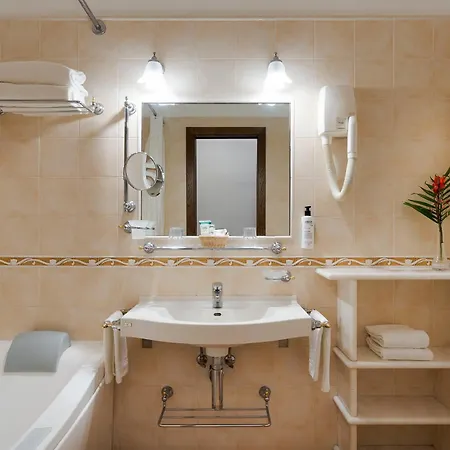 Schuler Hotel 4*
